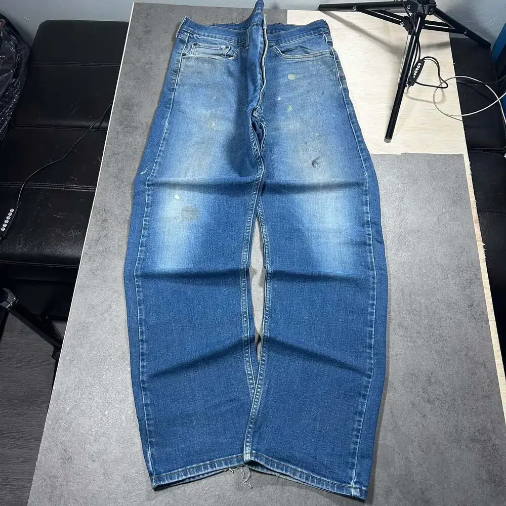 Levi's 505 Straight Leg Distressed Blue Denim Jeans